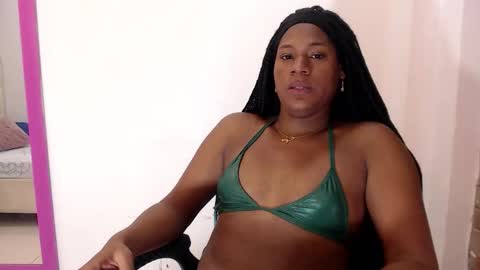 Peiton  online show from December 3, 5:06 pm