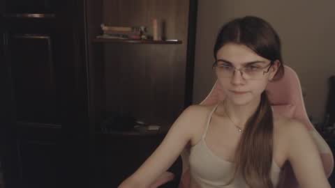 Farida online show from January 16, 2:19 am