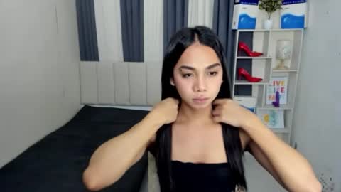 Yukie online show from December 18, 6:19 am