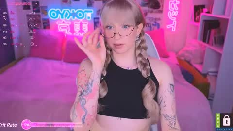 pinkvenom_ online show from February 17, 6:48 pm