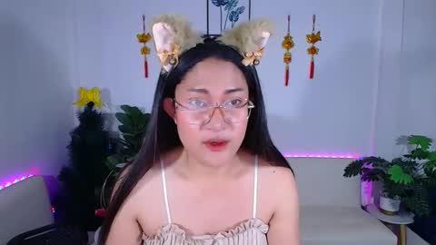 Ploysai online show from March 24, 8:52 am