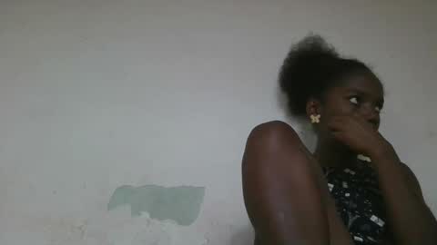 pouponnette online show from February 3, 6:40 am