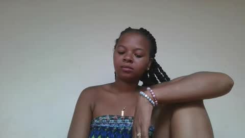 pouponnette online show from February 4, 9:36 am