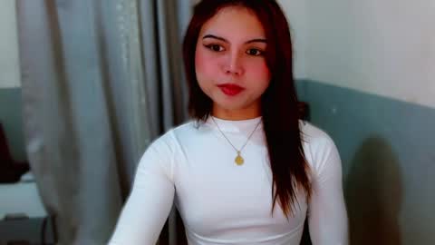 SEXY JULIA online show from April 17, 5:25 pm