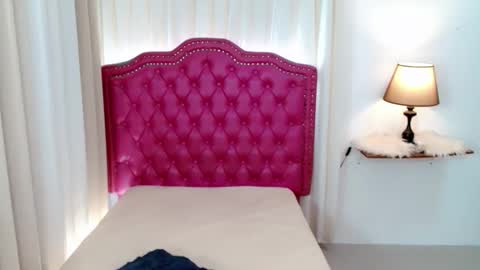 princessyanzy1 online show from March 30, 4:02 am