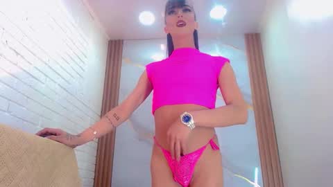 priscilarainbow online show from November 25, 3:08 am