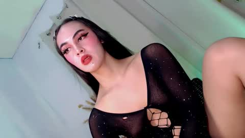 queen_danaya online show from March 31, 1:40 am