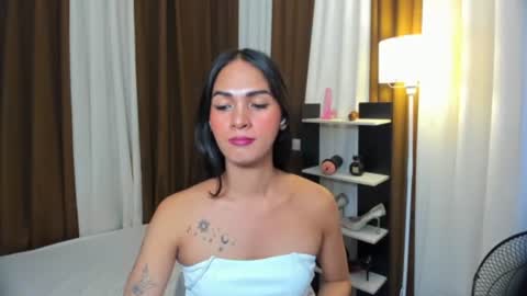 Queen Dyosa online show from November 25, 5:04 pm