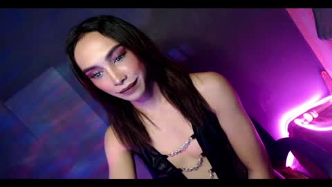 just call me QUEEN and ill be there online show from April 23, 5:48 pm