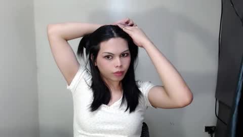 CHANEL CUMMER online show from April 17, 3:53 am