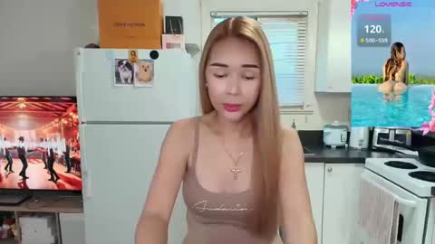 QUEEN DIAMOND online show from May 12, 12:08 am