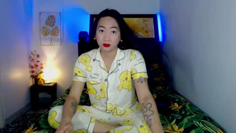 QUEEN online show from January 11, 6:31 am