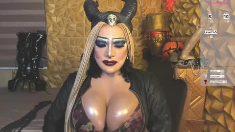 queenofpainsasha online show from February 18, 8:26 pm