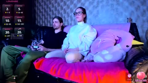 Joline and Alexa online show from February 15, 4:23 pm