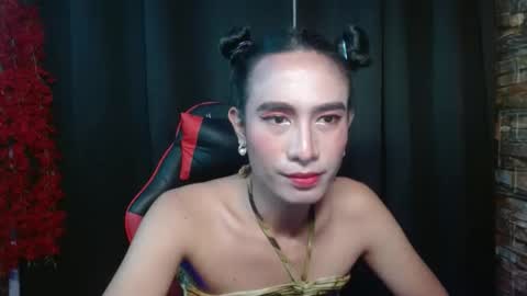 rhianesassy online show from January 10, 1:10 am