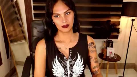 riri online show from October 25, 6:41 am