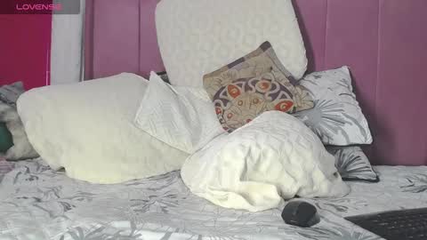 daniela garcia online show from January 7, 10:35 pm