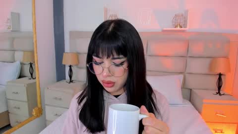 Rose online show from March 8, 1:14 pm