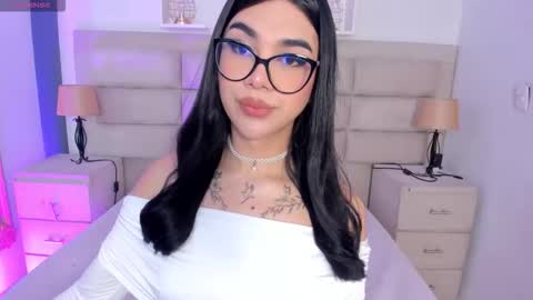 Rose online show from October 3, 1:33 pm