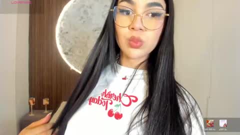 Rose online show from April 3, 1:53 pm