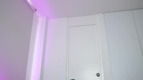 Lyla OF roselinedior online show from October 7, 2:29 pm