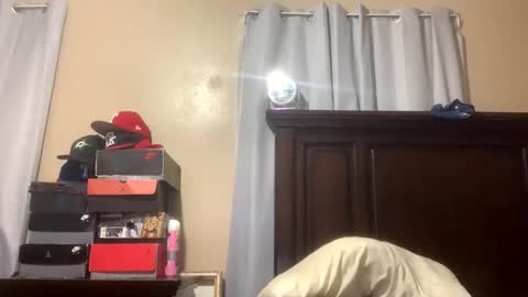 rrod2147 online show from April 17, 2:25 am