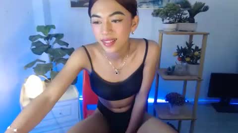 samantha online show from March 18, 1:43 pm