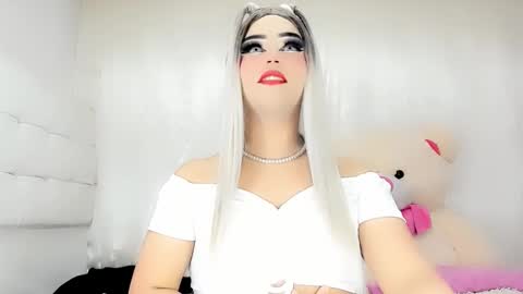 samanthax_xissadora1 online show from February 5, 10:33 pm