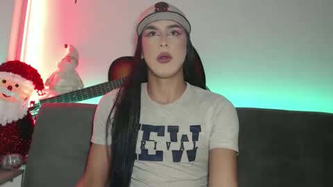 sara_hunter12 online show from December 20, 10:10 am