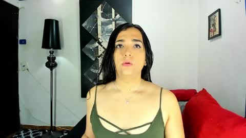  SARAHJEY     online show from April 9, 12:56 am