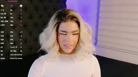 scarleth_sweety online show from July 2, 4:18 am
