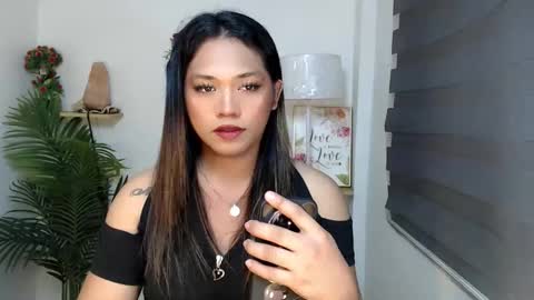    online show from February 11, 12:35 pm