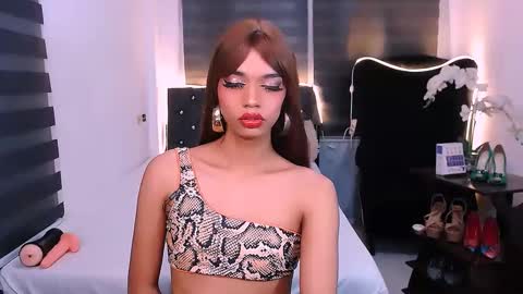 scarlette online show from February 13, 9:41 am