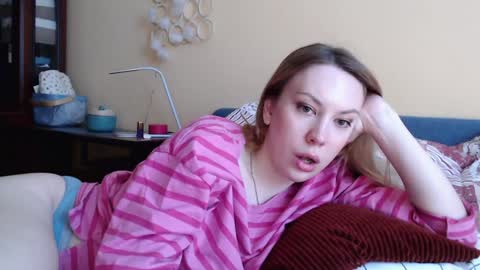 Scarlett online show from February 7, 11:45 am