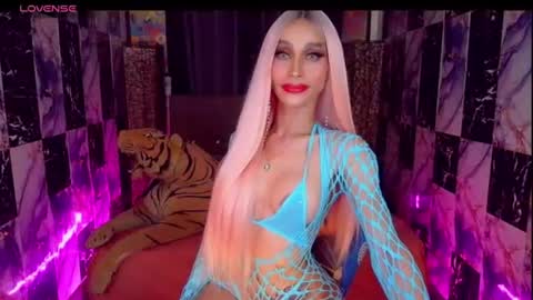 KATARINA LUST online show from July 27, 9:38 am