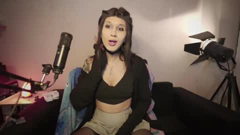 Natiiii online show from February 10, 2:40 am