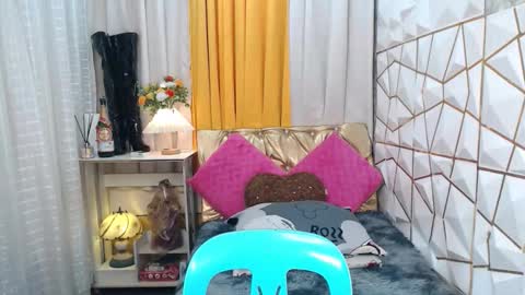 Snapshot of service_me711 chatting on October 17, 6:11 pm call me MILES online show from October 17, 6:11 pm