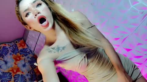 sexyhotbabe18 online show from February 17, 7:31 pm