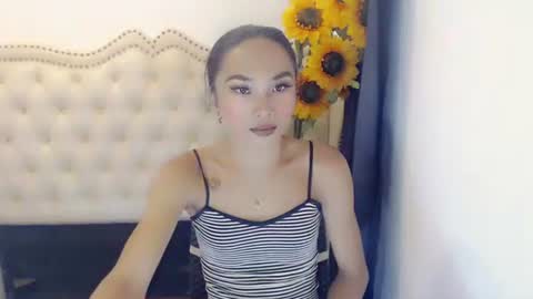 sexyshinixx online show from September 24, 2:23 pm