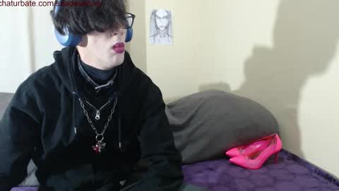 shadevenus online show from December 22, 9:36 am