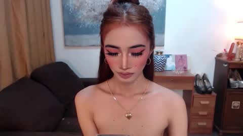 shaina online show from December 19, 2:39 am