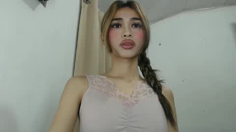 bini aiah online show from September 22, 1:00 am