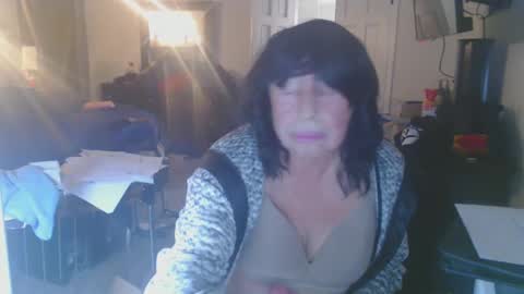 shanialoves online show from February 15, 6:55 am