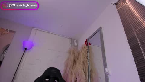 sharick lovee    online show from January 8, 11:53 pm