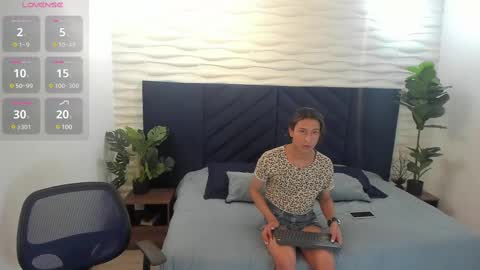 SImon Duran online show from February 20, 3:56 am