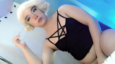 sinful_sirenity69 online show from April 26, 6:50 pm