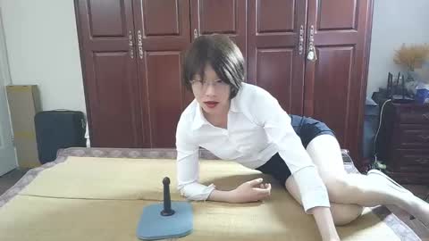 Sissy Ada online show from September 12, 1:40 pm