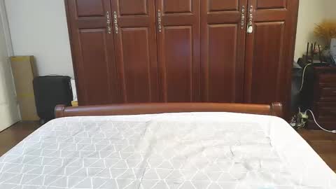 Sissy Ada online show from September 23, 1:05 pm