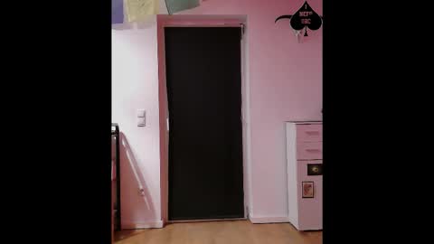 sizzyanallove online show from February 19, 9:54 pm