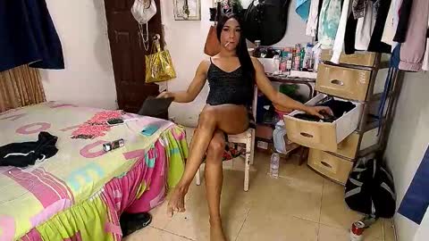 skyla online show from February 16, 8:01 am